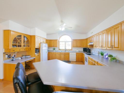 111 Montana Avenue, Morris, MN 56267