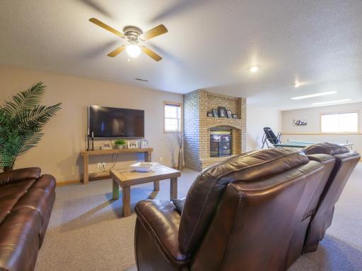 111 Montana Avenue, Morris, MN 56267