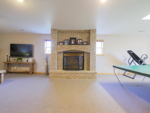 111 Montana Avenue, Morris, MN 56267