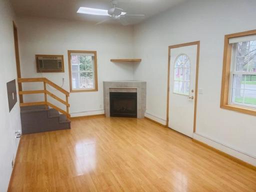 111 Montana Avenue, Morris, MN 56267