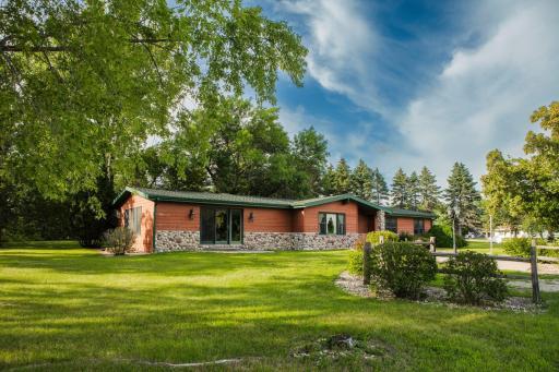 46110 194th Street, Morris, MN 56267