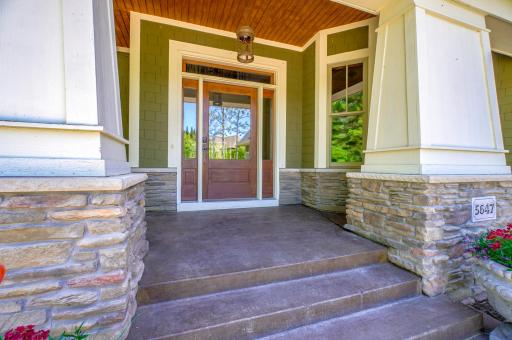5647 57th Street Circle N, Lake Elmo, MN 55042