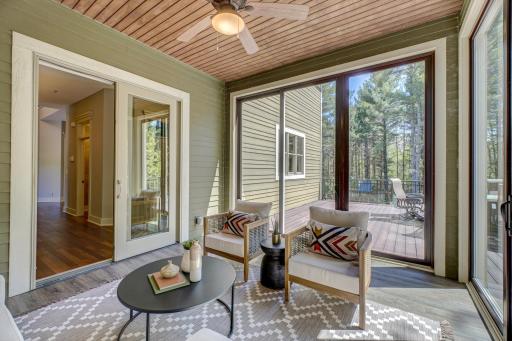 5647 57th Street Circle N, Lake Elmo, MN 55042