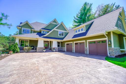 5647 57th Street Circle N, Lake Elmo, MN 55042