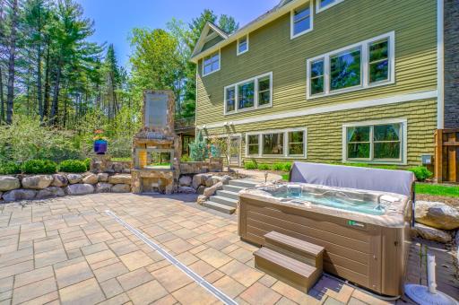 5647 57th Street Circle N, Lake Elmo, MN 55042