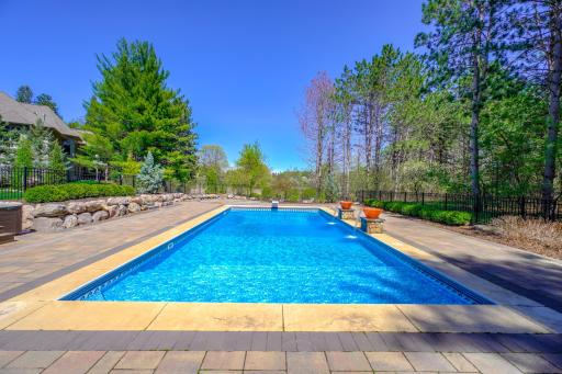 5647 57th Street Circle N, Lake Elmo, MN 55042