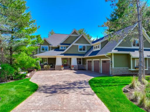 5647 57th Street Circle N, Lake Elmo, MN 55042