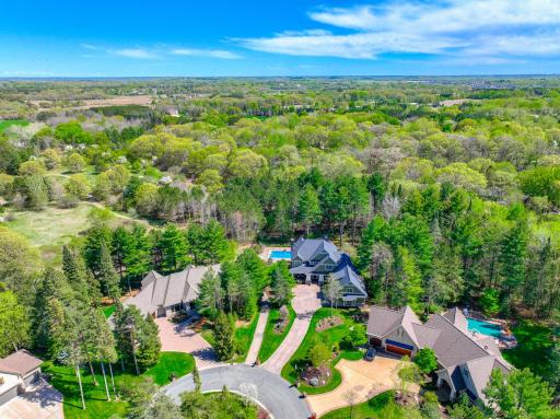 5647 57th Street Circle N, Lake Elmo, MN 55042