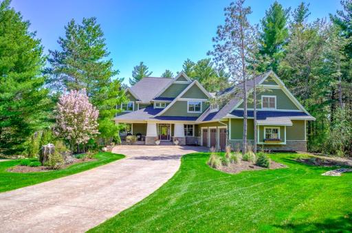 5647 57th Street Circle N, Lake Elmo, MN 55042