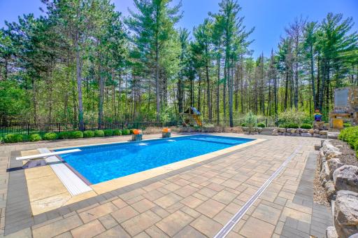 5647 57th Street Circle N, Lake Elmo, MN 55042