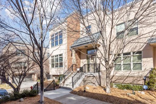 221 1st Avenue NE, 29, Minneapolis, MN 55413