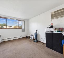 8125 12th Ave S, Bloomington, MN 55425