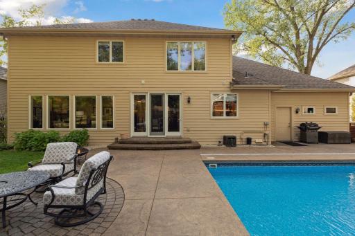 320 Louisiana Avenue N, Golden Valley, MN 55427