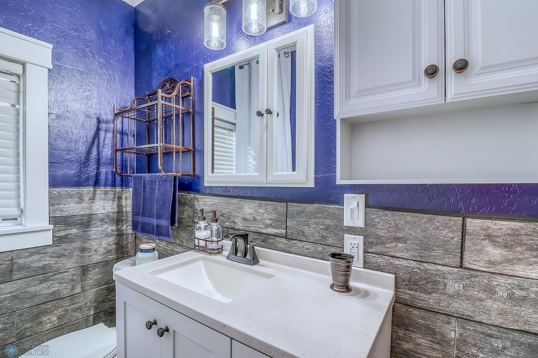 Bathroom1 (1).jpg
