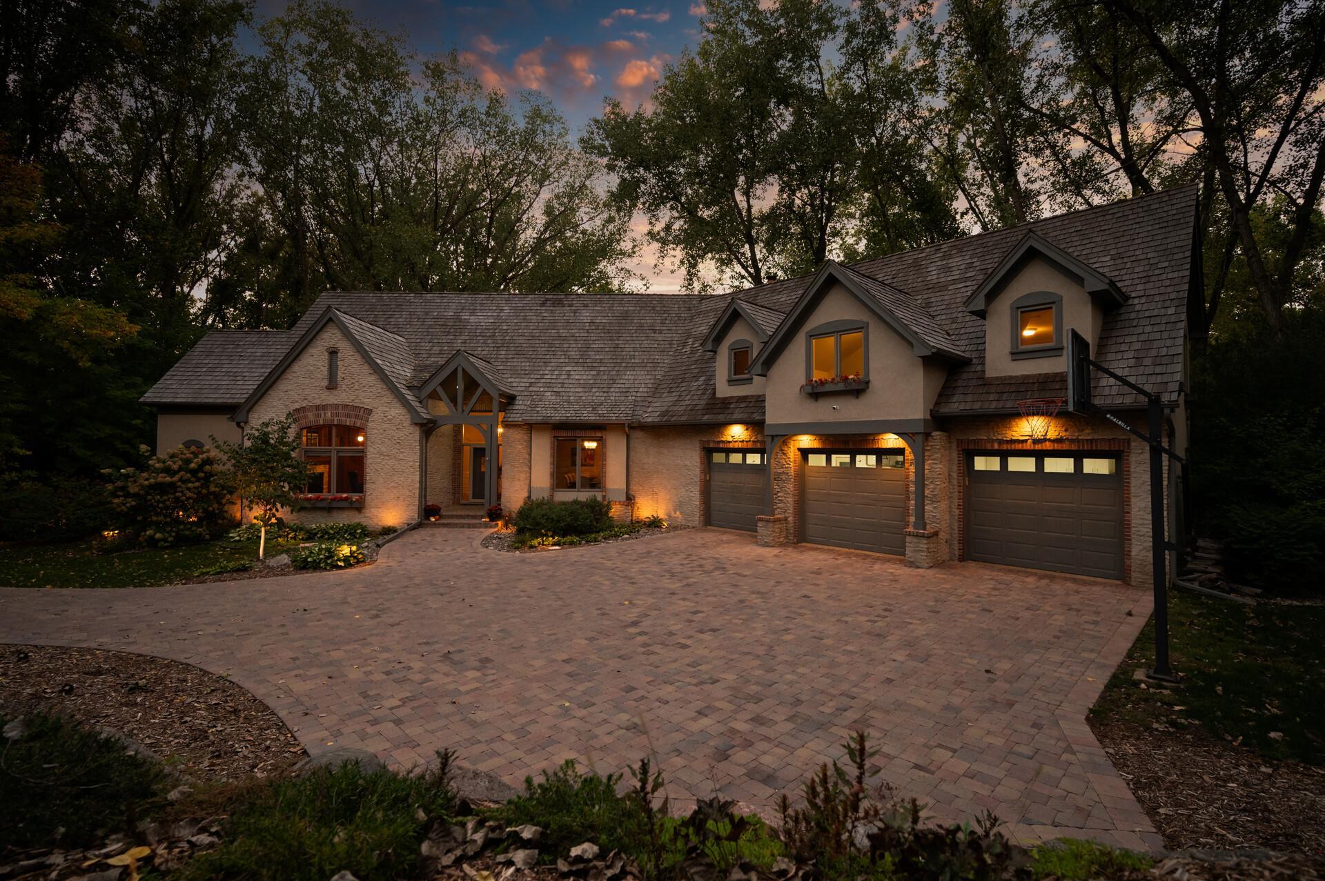 This exceptional Trillium residence is a testament to luxurious living, blending sophistication, comfort, and natural beauty in perfect harmony.