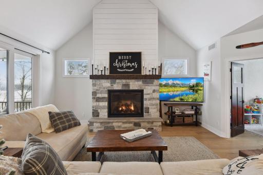 8780 Airport Road, Waconia, MN 55387