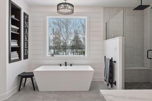 8780 Airport Road, Waconia, MN 55387