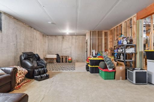 8780 Airport Road, Waconia, MN 55387