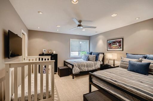 14953 Richards Drive W, Minnetonka, MN 55345