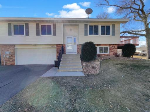 4294 Bridgewood Terrace, Saint Paul, MN 55127