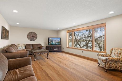 7468 Mariner Drive N, Maple Grove, MN 55311