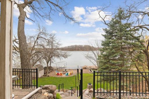 7468 Mariner Drive N, Maple Grove, MN 55311