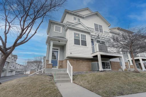 1678 Village Trail E, 1, Saint Paul, MN 55109