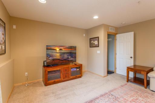 1678 Village Trail E, 1, Saint Paul, MN 55109