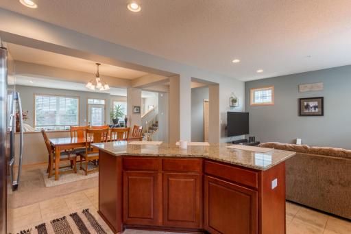 1678 Village Trail E, 1, Saint Paul, MN 55109