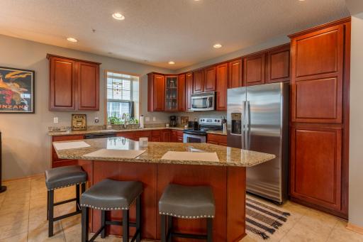 1678 Village Trail E, 1, Saint Paul, MN 55109