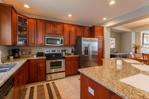 1678 Village Trail E, 1, Saint Paul, MN 55109