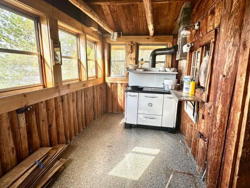 14026 Chickadee Lane, Ely, MN 55731