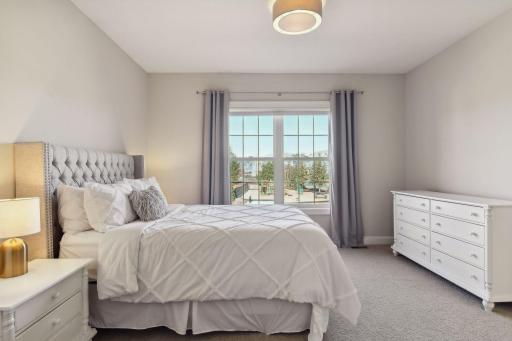 Jack and Jill bedroom, bath combo. Plenty of space with baths for all!