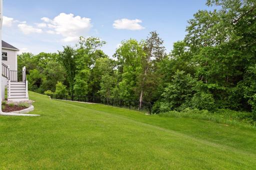 9961 Frederick Place, Eden Prairie, MN 55347