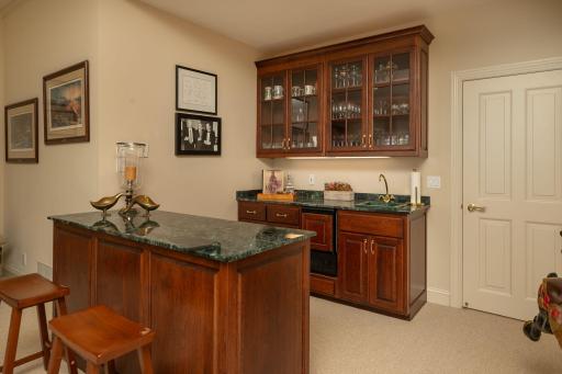 1019 Hunters Point Lane SW, Rochester, MN 55902
