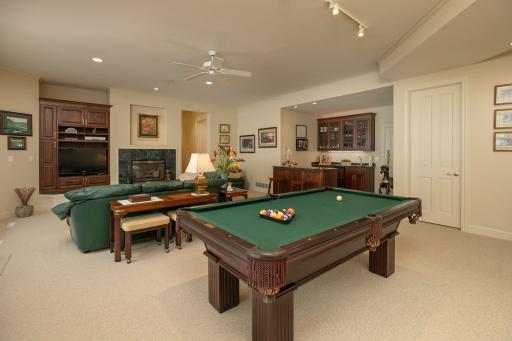 1019 Hunters Point Lane SW, Rochester, MN 55902