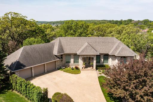 1019 Hunters Point Lane SW, Rochester, MN 55902
