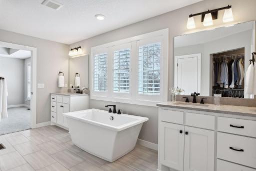 5902 Xanthus Place N, Plymouth, MN 55446