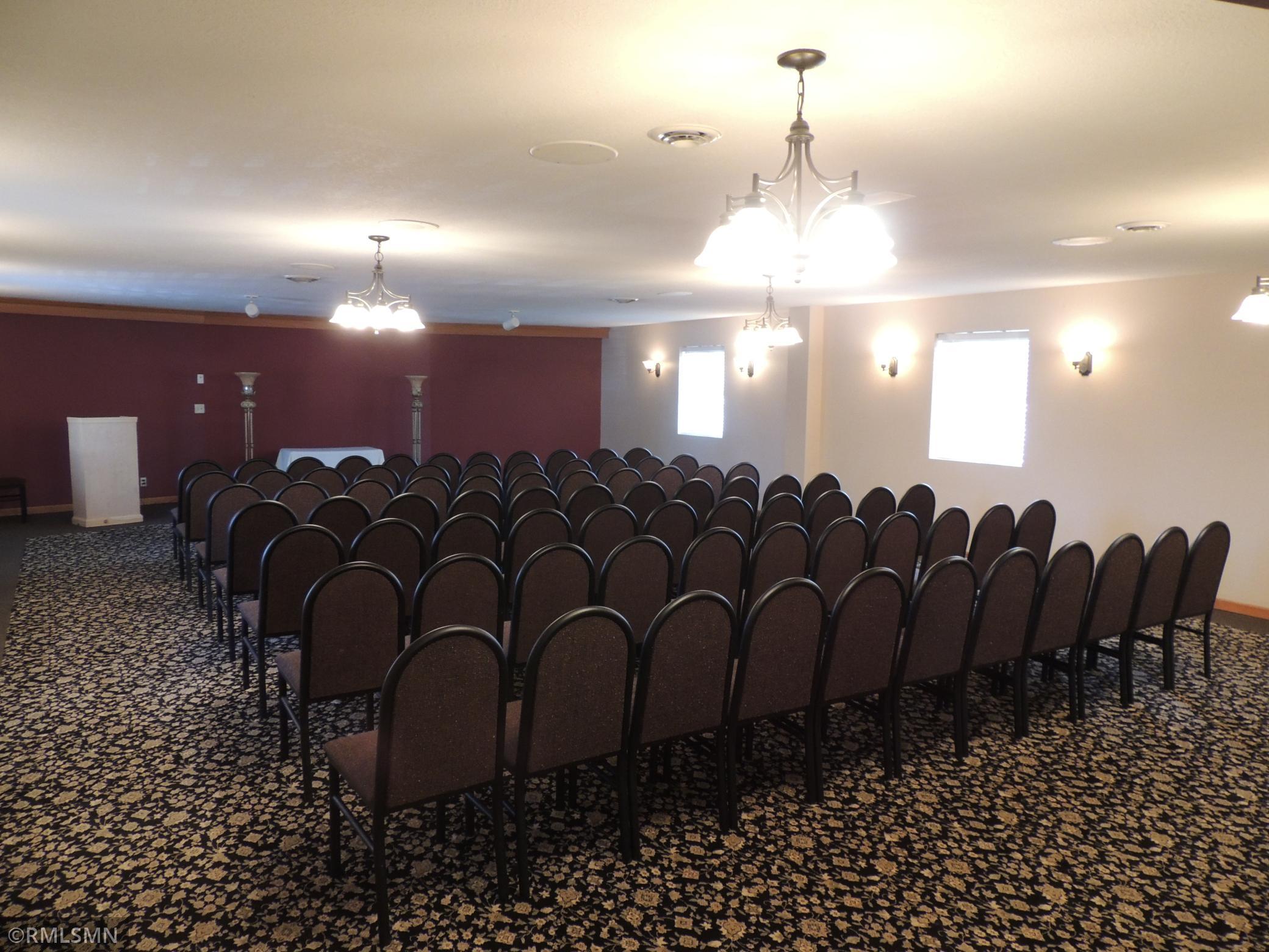 Meeting Room, 28 x 38