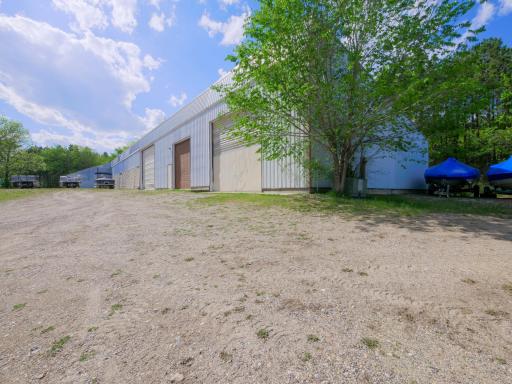 1900 sq ft Pole Building. Concrete floor on one side. Excellent income potential for storage boats, fish houses, trailers, etc.