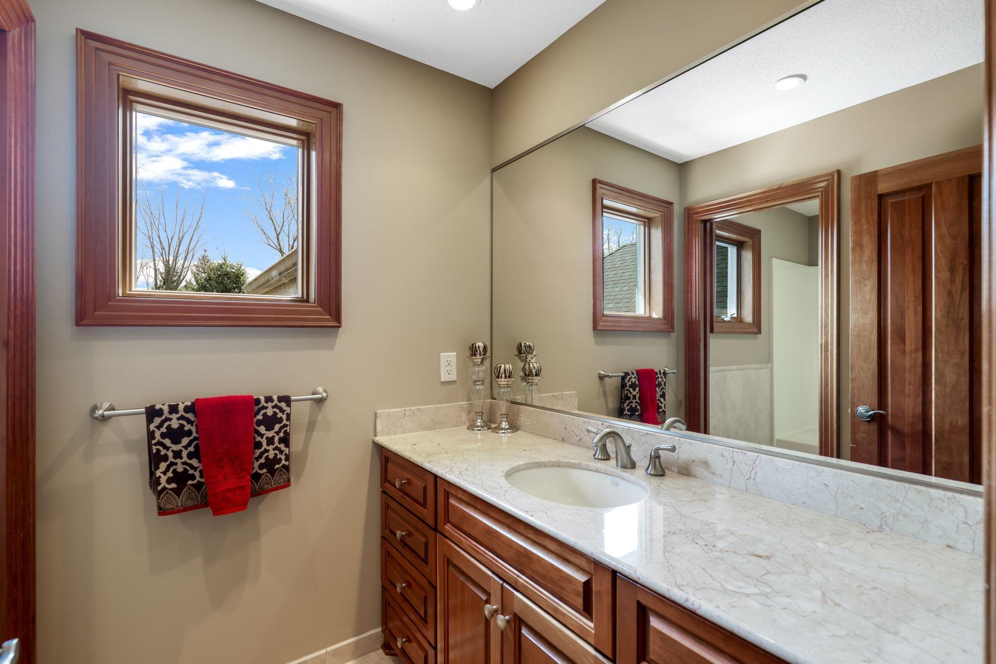 45-web-or-mls-15548 Red Oak Road SE, Prior Lake-56.jpg