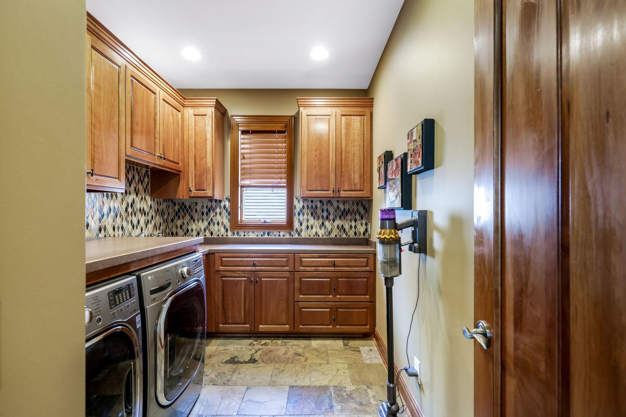 40-web-or-mls-15548 Red Oak Road SE, Prior Lake-50.jpg