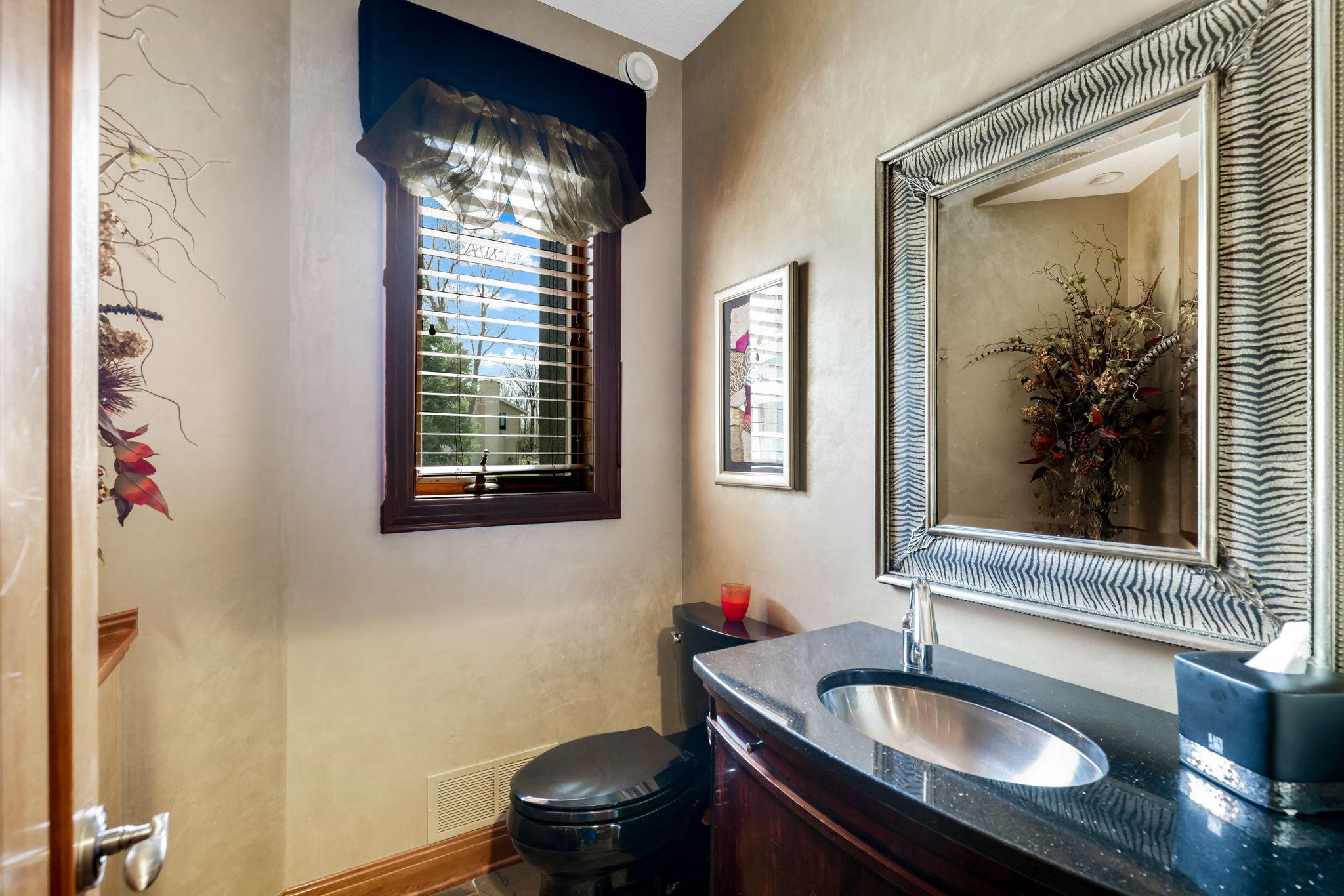 42-web-or-mls-15548 Red Oak Road SE, Prior Lake-52.jpg