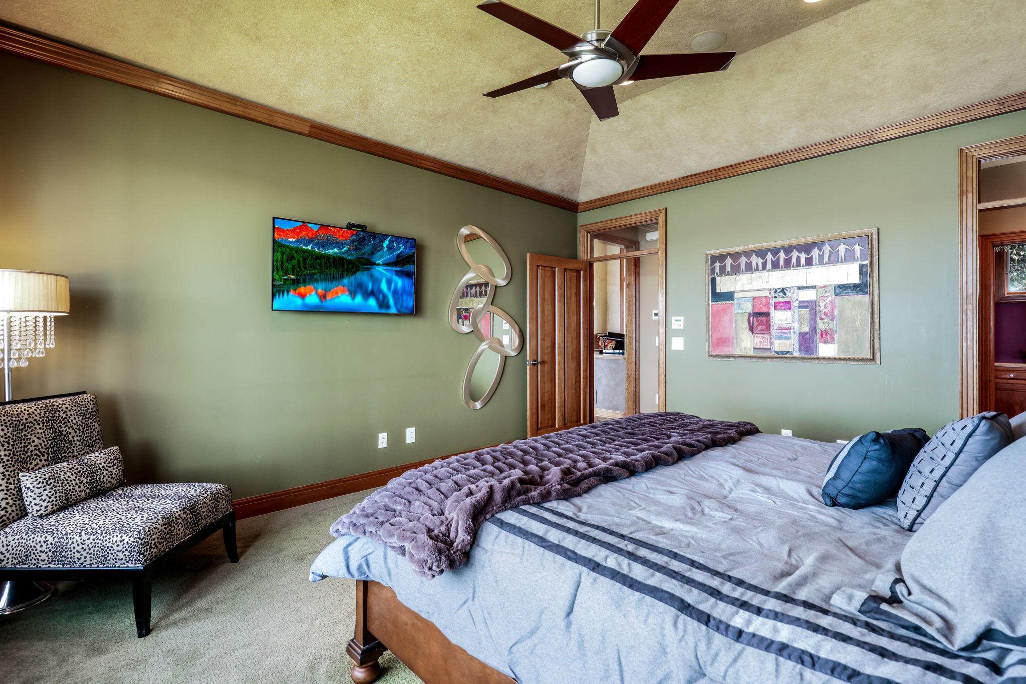 19-web-or-mls-15548 Red Oak Road SE, Prior Lake-18.jpg