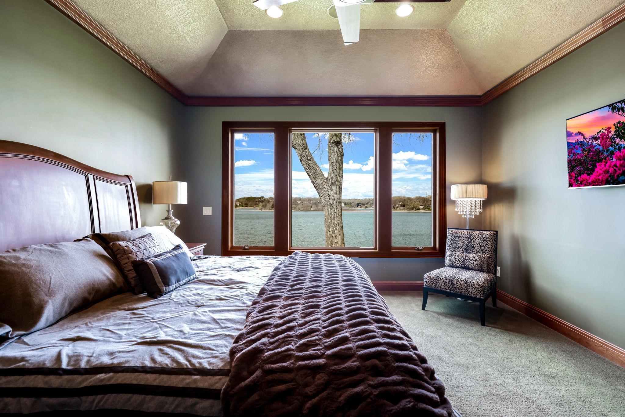 20-web-or-mls-15548 Red Oak Road SE, Prior Lake-20.jpg