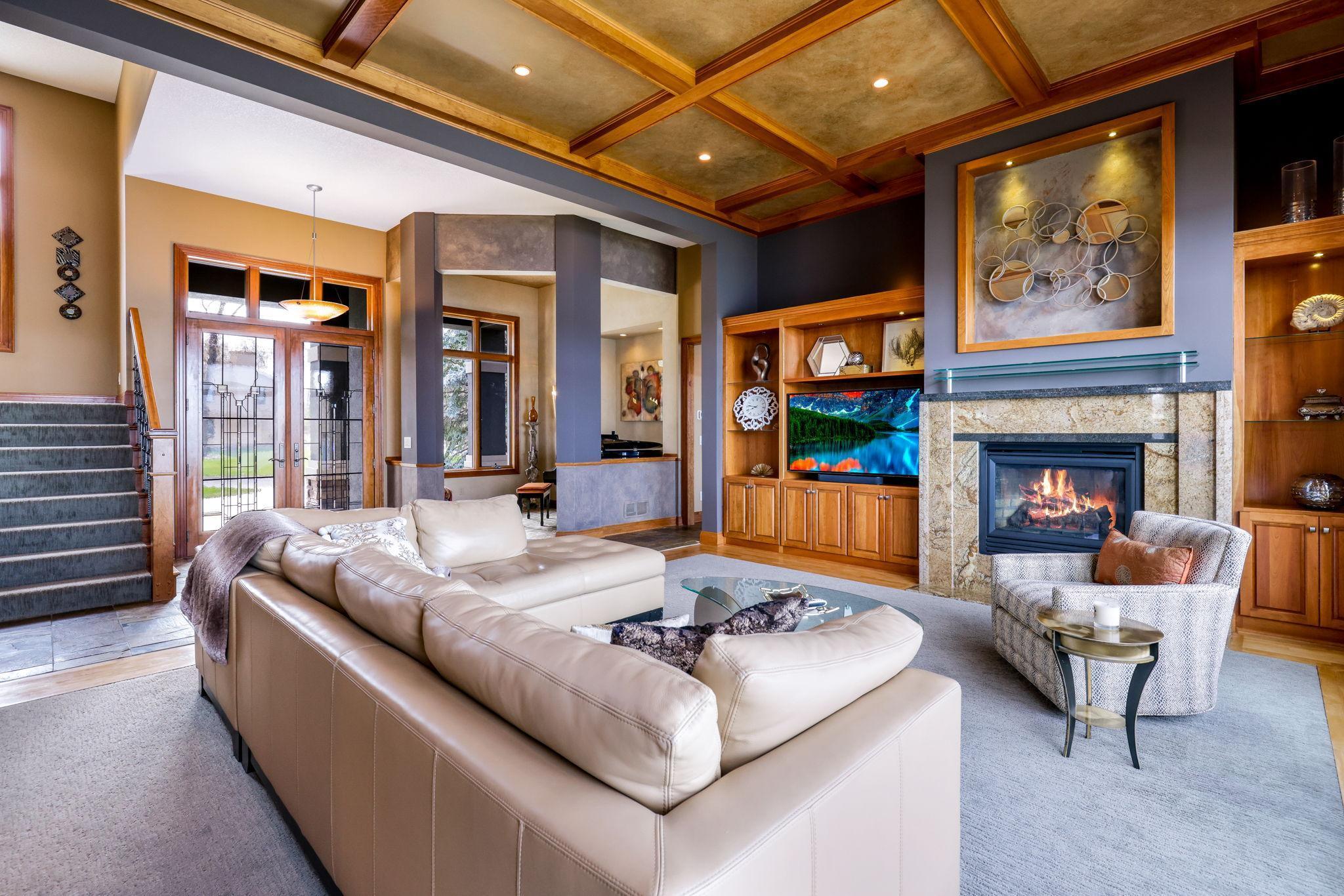 14-web-or-mls-15548 Red Oak Road SE, Prior Lake-10.jpg