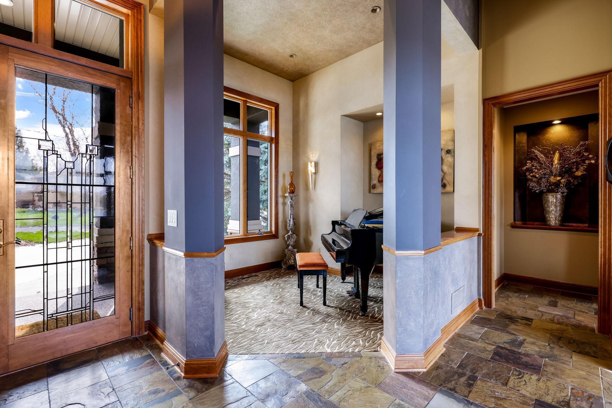 15-web-or-mls-15548 Red Oak Road SE, Prior Lake-13.jpg