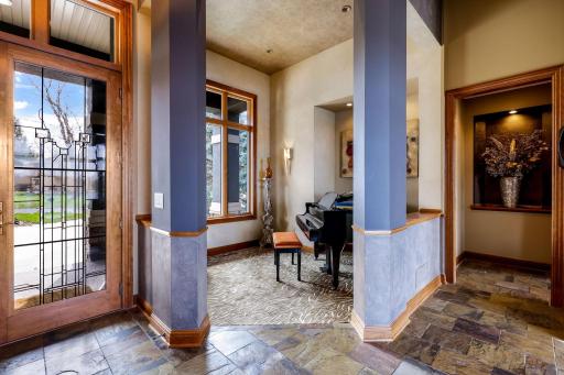 15-web-or-mls-15548 Red Oak Road SE, Prior Lake-13.jpg