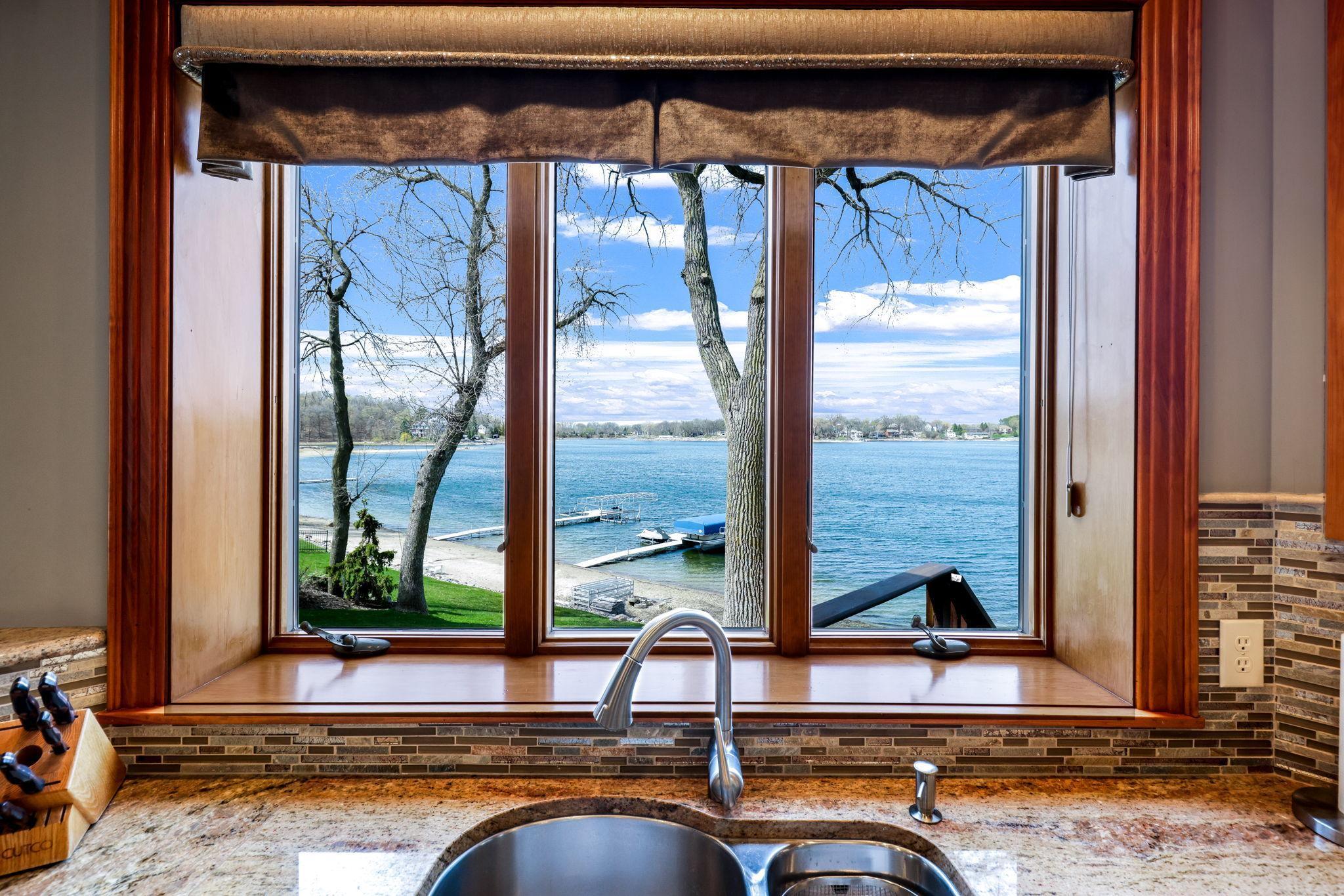 34-web-or-mls-15548 Red Oak Road SE, Prior Lake-43.jpg