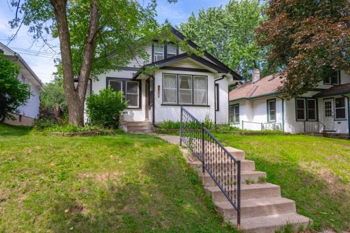 3731 Thomas Avenue N, Minneapolis, MN 55412